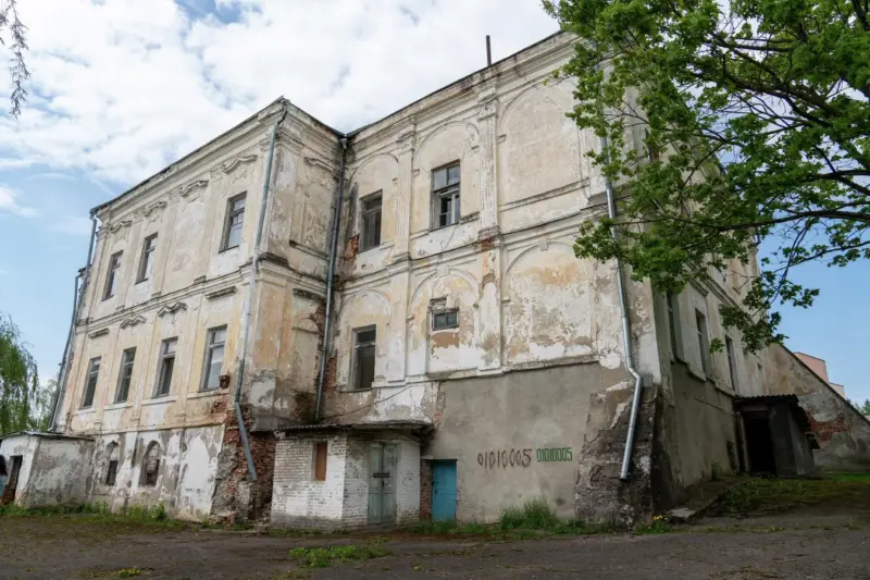 Палац Радзівілаў у Дзятлаве прадалі за 90 рублёў. Яго купіла дзяўчына з Расіі