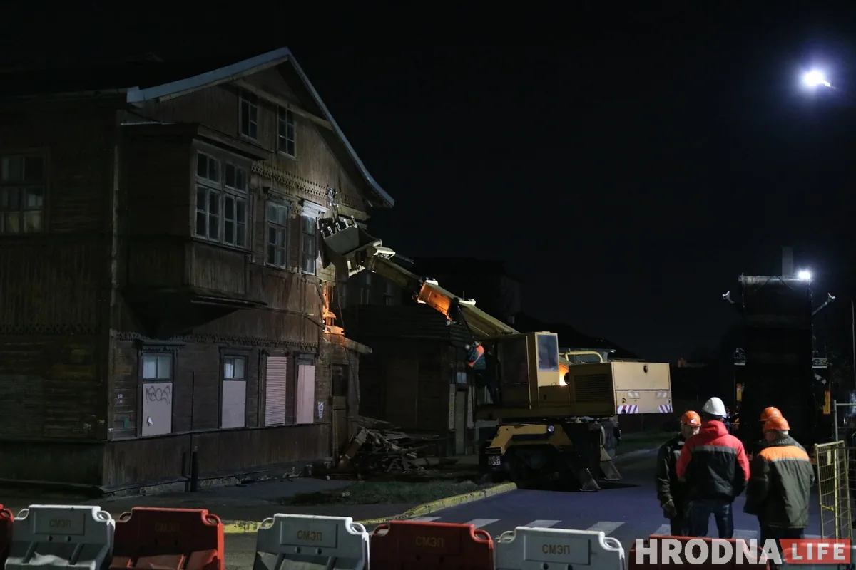 Дом на рагу вуліц Валковіча і 17 Верасня знеслі раніцай 19 снежня, яшчэ да світання. Фота: Hrodna.life
