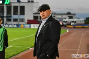 Тренер футбольного «Нёмана» чуть не сгорел в своем автомобиле Тренер футбольного «Нёмана» чуть не сгорел в своем автомобиле