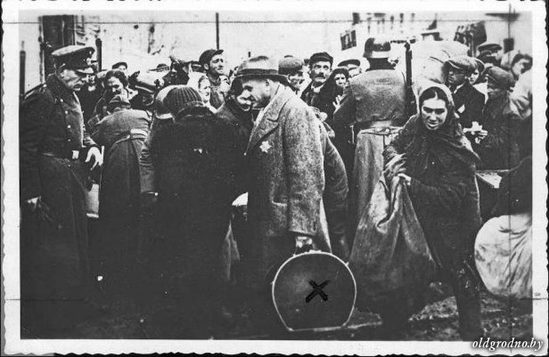 Выжыў толькі адзін працэнт. 75 гадоў таму гродзенскiх яўрэяў сагналі ў гета каб знішчыць Выжыў толькі адзін працэнт. 75 гадоў таму гродзенскiх яўрэяў сагналі ў гета каб знішчыць
