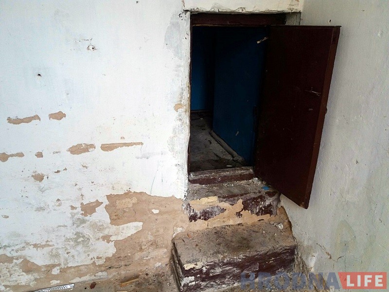 Засыпалі падвал і разабралі частку будынка: на Тэльмана пачалася рэканструкцыя старога дома Засыпалі падвал і разабралі частку будынка: на Тэльмана пачалася рэканструкцыя старога дома