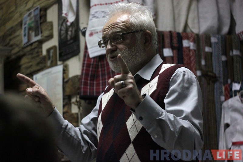 Шэсць гадзін літаратуры, філасофіі і музыкі: у “Цудоўні” ўрачыста адкрылі кніжную секцыю Шэсць гадзін літаратуры, філасофіі і музыкі: у “Цудоўні” ўрачыста адкрылі кніжную секцыю