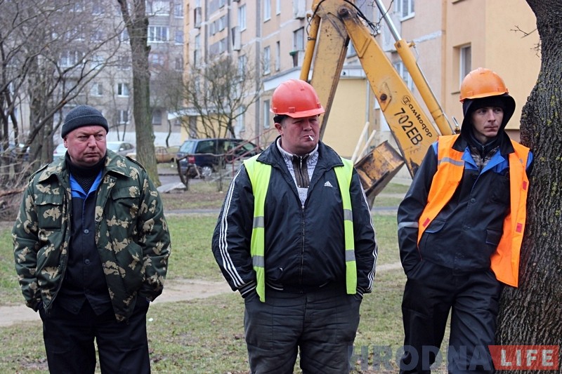 “Мы спрабуем апраўдацца, на нас спрабуюць наехаць”. Кіраўнік гарадской ЖКГ пракаментаваў “смеццевыя войны” ў Гродне