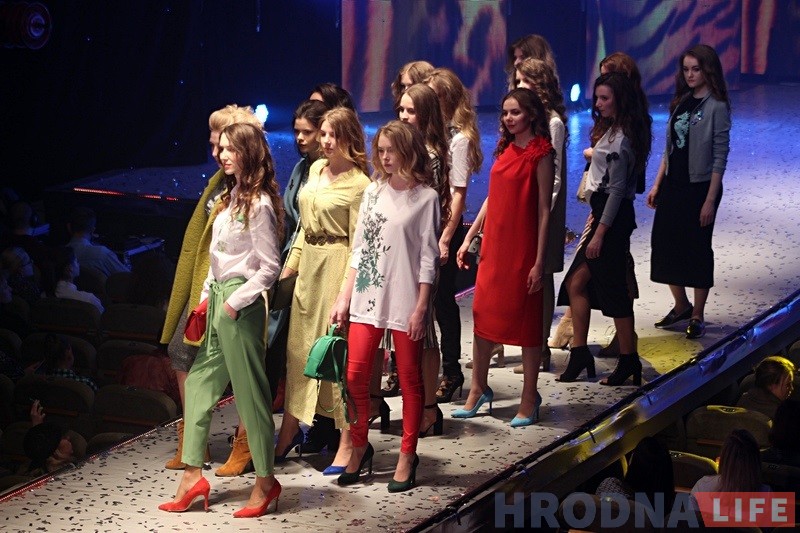 "Упершыню за пяць гадоў ускочылі на міжнародны ўзровень". На Grodno Fashion прадставілі калекцыі польскіх і расійскіх дызайнераў "Упершыню за пяць гадоў ускочылі на міжнародны ўзровень". На Grodno Fashion прадставілі калекцыі польскіх і расійскіх дызайнераў