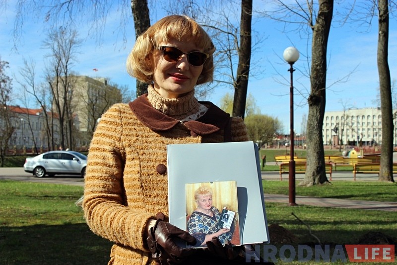 Працягнуць справу бабулі: унук Наталлі Канюк з многімi гродзенцамі папоўніў батанічны сад новымі раслінамі Працягнуць справу бабулі: унук Наталлі Канюк з многімi гродзенцамі папоўніў батанічны сад новымі раслінамі