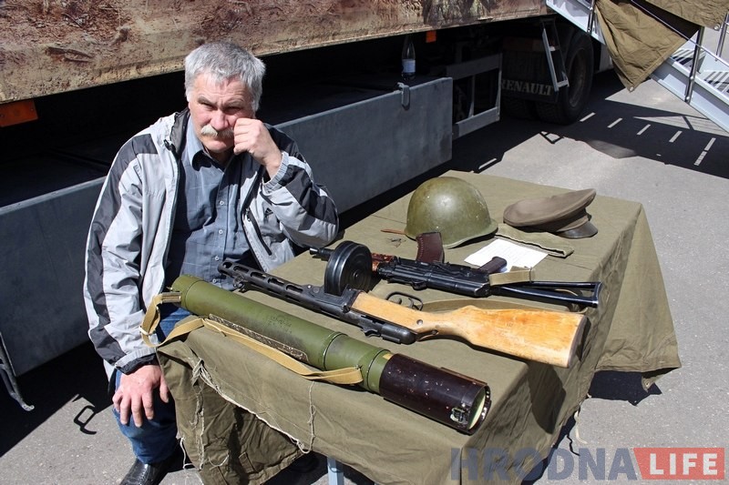Казакі, рэканструктары і патрыятычныя клубы сабраліся ў Гродне напярэдадні Дня Перамогі Казакі, рэканструктары і патрыятычныя клубы сабраліся ў Гродне напярэдадні Дня Перамогі