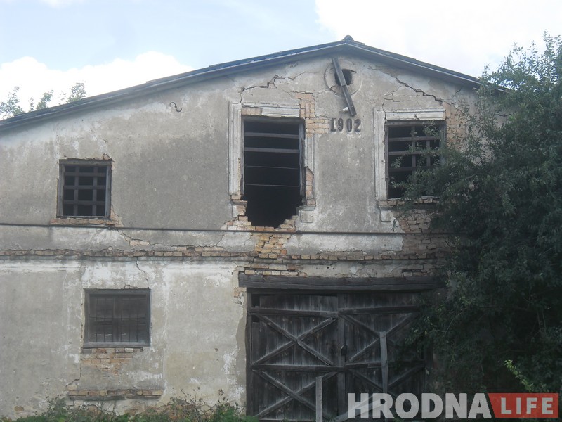 Сядзібу ў Радзівілках адкрылі пасля 6 гадоў рэканструкцыі. Згадваем гісторыю маёнтка ад Пуціўлянскіх да Барташэвічаў Сядзібу ў Радзівілках адкрылі пасля 6 гадоў рэканструкцыі. Згадваем гісторыю маёнтка ад Пуціўлянскіх да Барташэвічаў