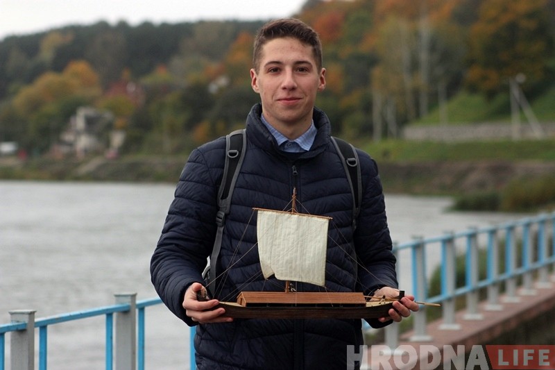 "Зорачка, пра якую можна ўсім распавядаць". Гродзенскі школьнік за 1,5 гады аднавіў мадэль нёманскай віціны "Зорачка, пра якую можна ўсім распавядаць". Гродзенскі школьнік за 1,5 гады аднавіў мадэль нёманскай віціны