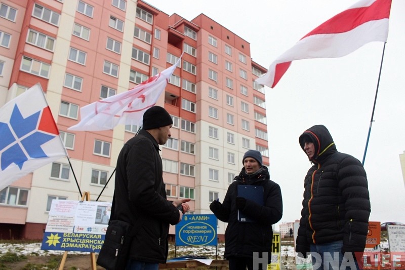 Першы перадвыбарчы пікет у Гродне арганізаваў малады настаўнік Першы перадвыбарчы пікет у Гродне арганізаваў малады настаўнік