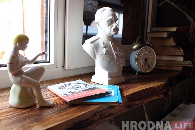 «Не ўсе зразумеюць, але многія ўспомняць». Гродзенская сям'я адкрывае ў Каробчыцах бар «Таварыш», дзе можна "вярнуцца" у СССР «Не ўсе зразумеюць, але многія ўспомняць». Гродзенская сям'я адкрывае ў Каробчыцах бар «Таварыш», дзе можна "вярнуцца" у СССР
