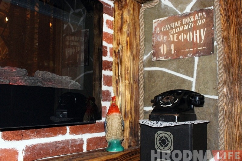 «Не ўсе зразумеюць, але многія ўспомняць». Гродзенская сям'я адкрывае ў Каробчыцах бар «Таварыш», дзе можна "вярнуцца" у СССР «Не ўсе зразумеюць, але многія ўспомняць». Гродзенская сям'я адкрывае ў Каробчыцах бар «Таварыш», дзе можна "вярнуцца" у СССР