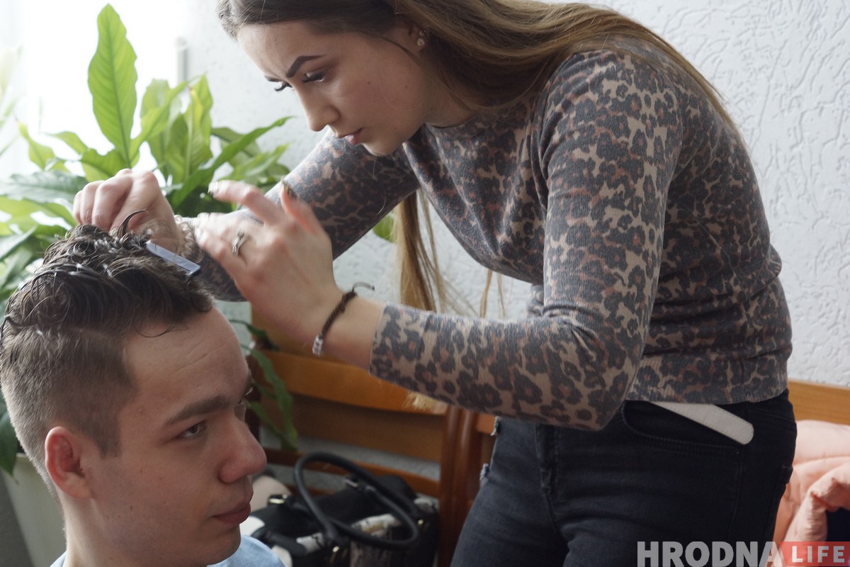 “Яны сапсуюць свята” ці “У гэтым адзенні людзі”? Мадэлі з інваліднасцю ўпершыню ў Беларусі паўдзельнічалі ў модным шоў “Яны сапсуюць свята” ці “У гэтым адзенні людзі”? Мадэлі з інваліднасцю ўпершыню ў Беларусі паўдзельнічалі ў модным шоў