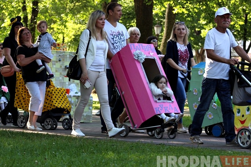 ФОТА: Традыцыйны парад вазкоў прайшоў у Гродне ФОТА: Традыцыйны парад вазкоў прайшоў у Гродне