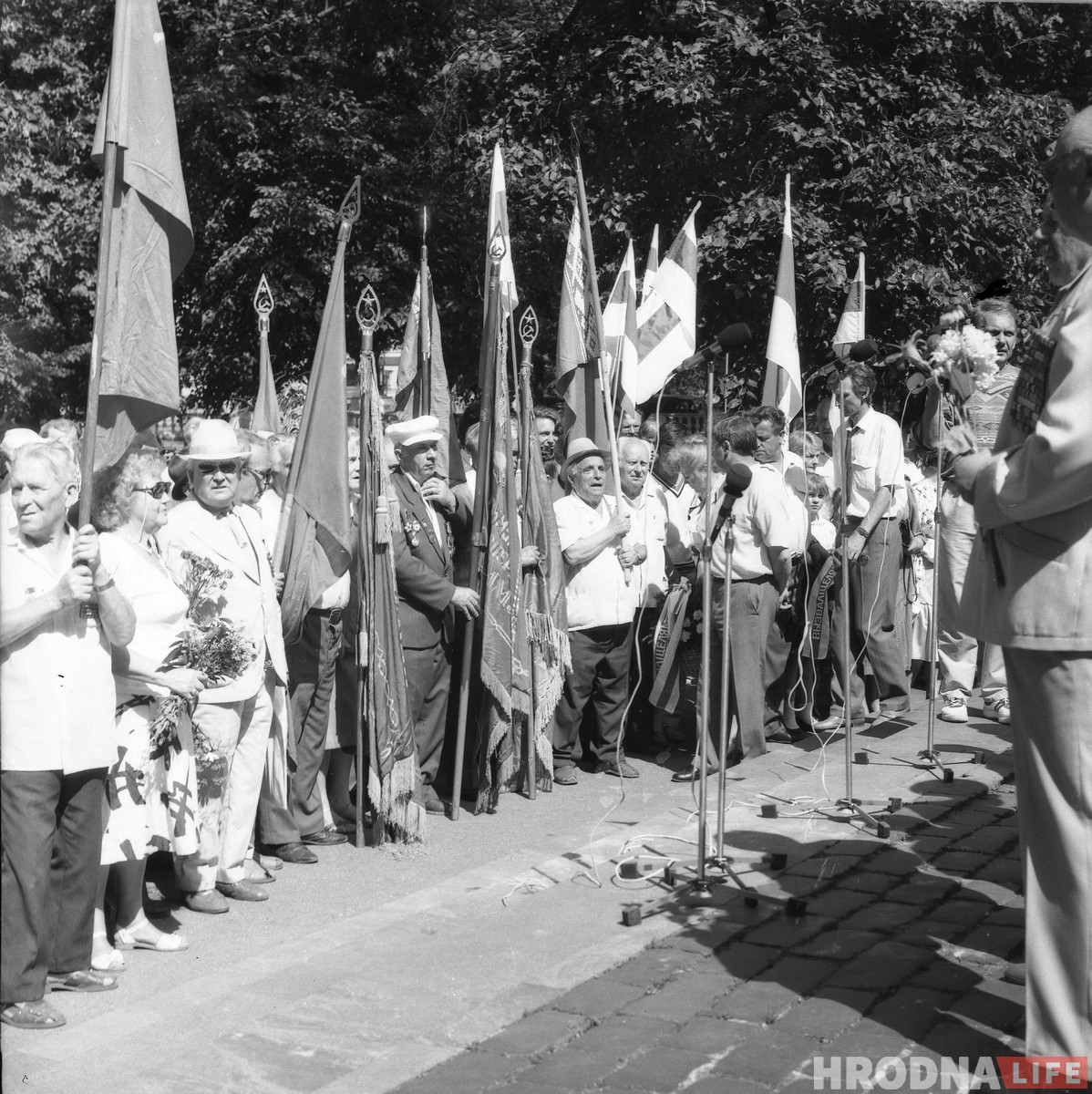 Помнікі і святы. Як святкавалі Дзень Перамогі ў пасляваенным Гродне (унікальныя фота) Помнікі і святы. Як святкавалі Дзень Перамогі ў пасляваенным Гродне (унікальныя фота)