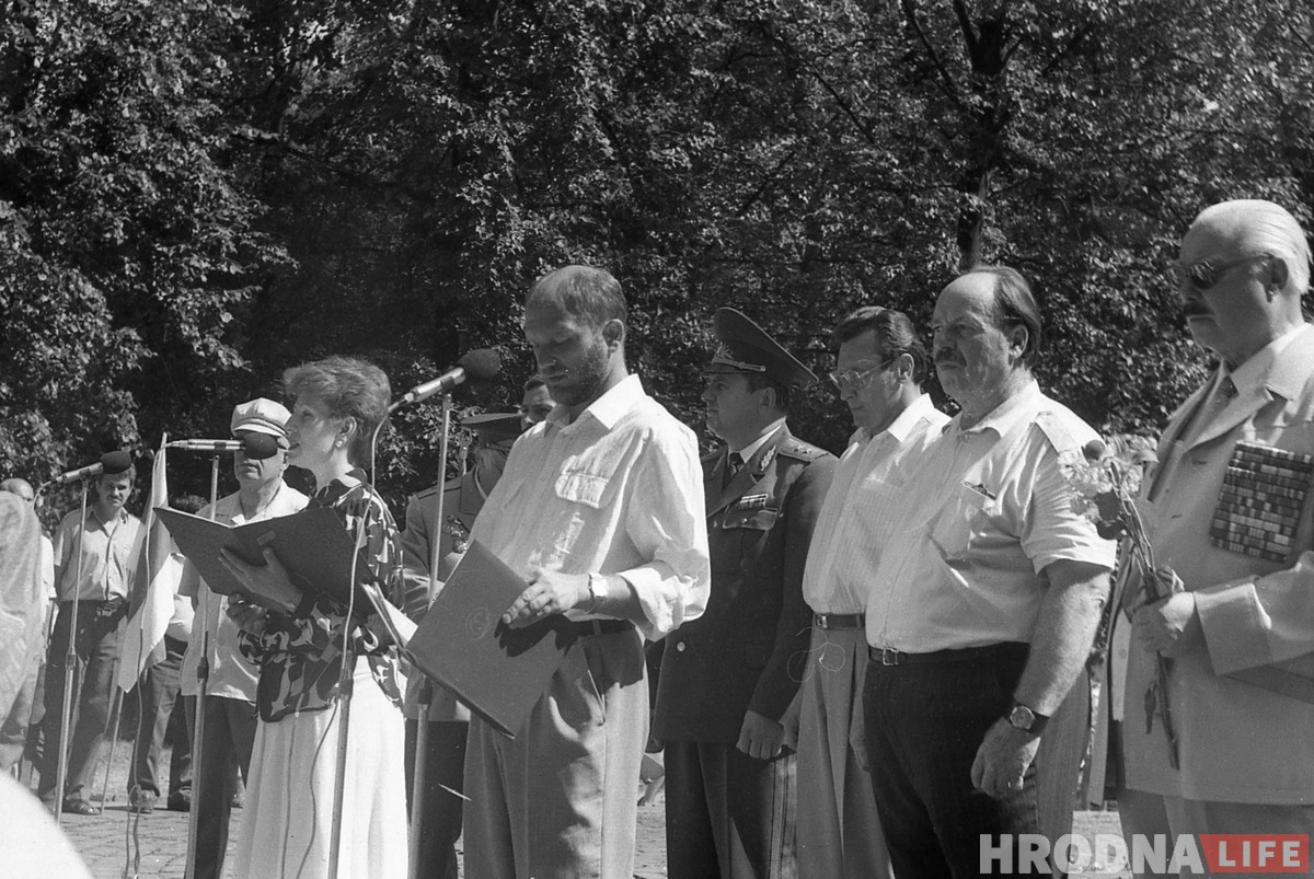 Помнікі і святы. Як святкавалі Дзень Перамогі ў пасляваенным Гродне (унікальныя фота) Помнікі і святы. Як святкавалі Дзень Перамогі ў пасляваенным Гродне (унікальныя фота)
