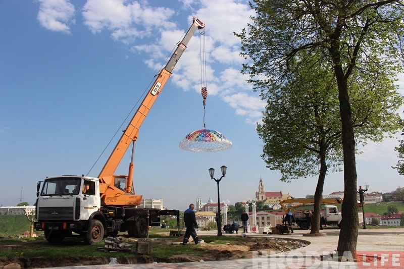 На Дарвіна працягваюць упарадкоўваць назіральную пляцоўку На Дарвіна працягваюць упарадкоўваць назіральную пляцоўку