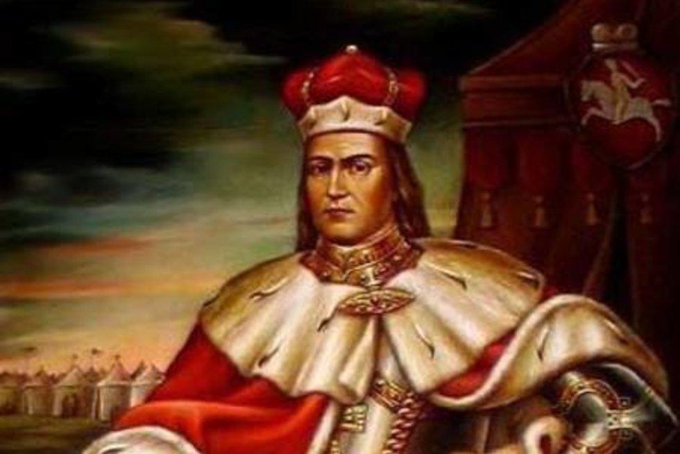 Куда девалась корона Витовта и как умер Баторий. Преподаватель медуниверситета пишет альтернативную историю Гродно