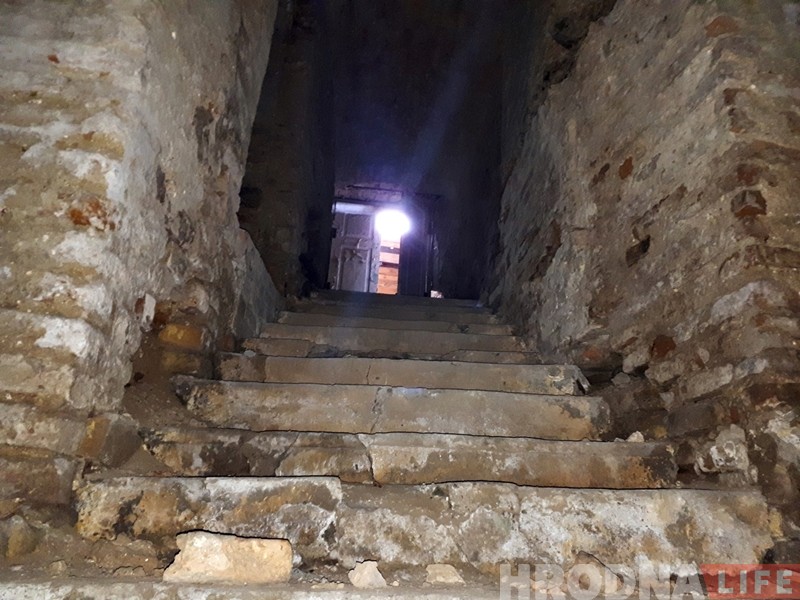 Глядзіце, як выглядаюць старыя падвалы дома купца Мураўёва ў Гродне Глядзіце, як выглядаюць старыя падвалы дома купца Мураўёва ў Гродне
