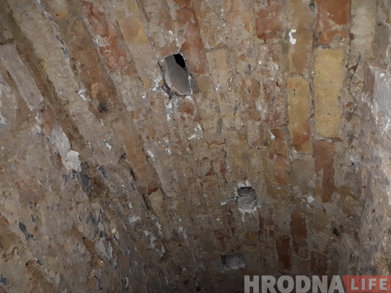 Глядзіце, як выглядаюць старыя падвалы дома купца Мураўёва ў Гродне Глядзіце, як выглядаюць старыя падвалы дома купца Мураўёва ў Гродне