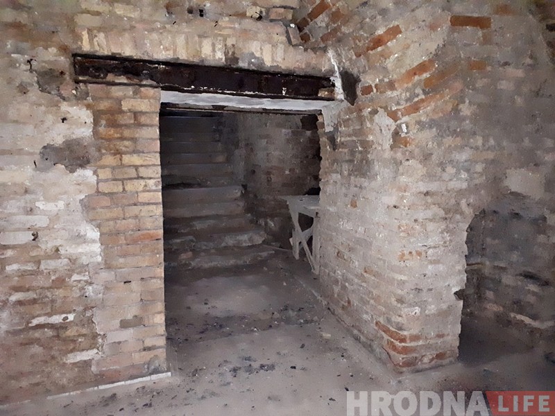 Глядзіце, як выглядаюць старыя падвалы дома купца Мураўёва ў Гродне Глядзіце, як выглядаюць старыя падвалы дома купца Мураўёва ў Гродне