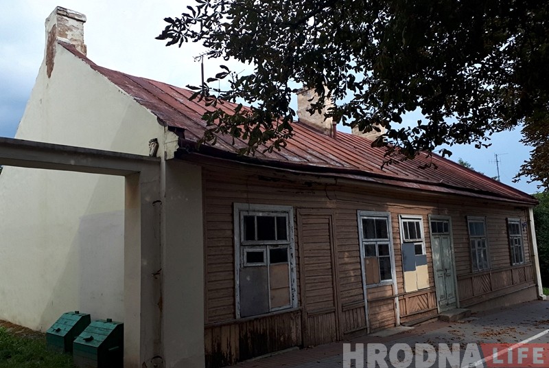 «Ад суседзяў засталася толькі скрыпка». Гісторыя дома, які рыхтавалі да прыезду Лукашэнкі «Ад суседзяў засталася толькі скрыпка». Гісторыя дома, які рыхтавалі да прыезду Лукашэнкі