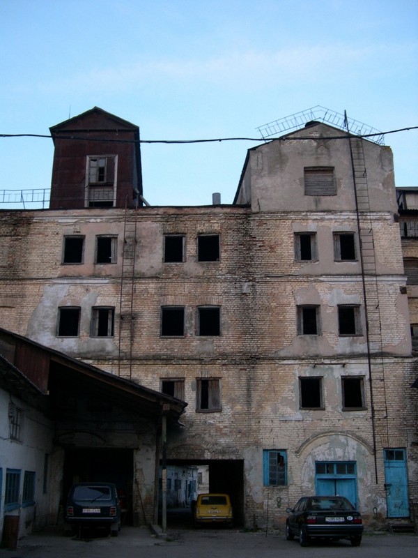 Без археолагаў: на Васілька пачалі будаваць літоўскае генконсульства Без археолагаў: на Васілька пачалі будаваць літоўскае генконсульства