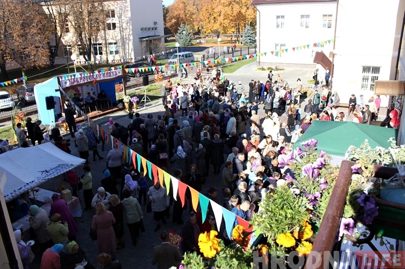 Праваслаўныя вернікі Гродна адзначаюць Пакроў дзень Праваслаўныя вернікі Гродна адзначаюць Пакроў дзень