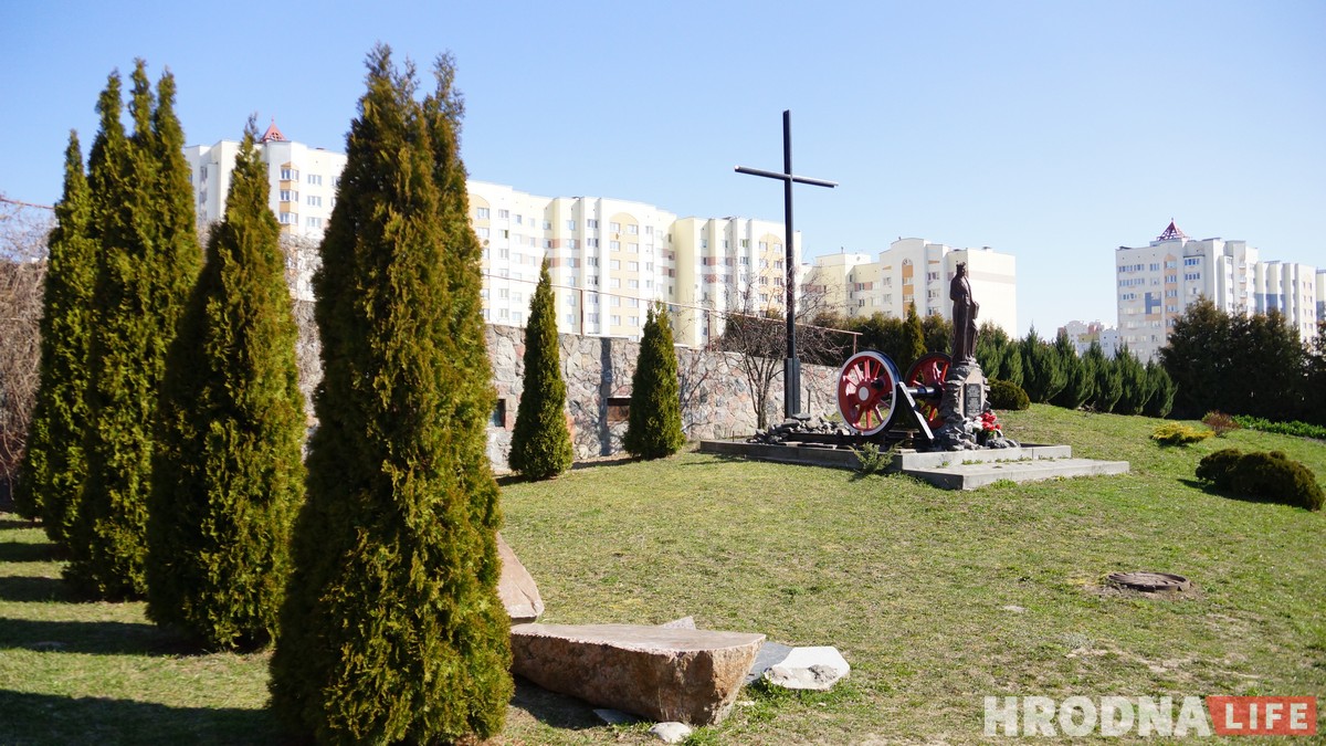 “А вы думалі – звычайны спальнік”. Адзіная экскурсія Фэста экскурсаводаў за межамі цэнтра прайшла на Дзевятоўцы “А вы думалі – звычайны спальнік”. Адзіная экскурсія Фэста экскурсаводаў за межамі цэнтра прайшла на Дзевятоўцы