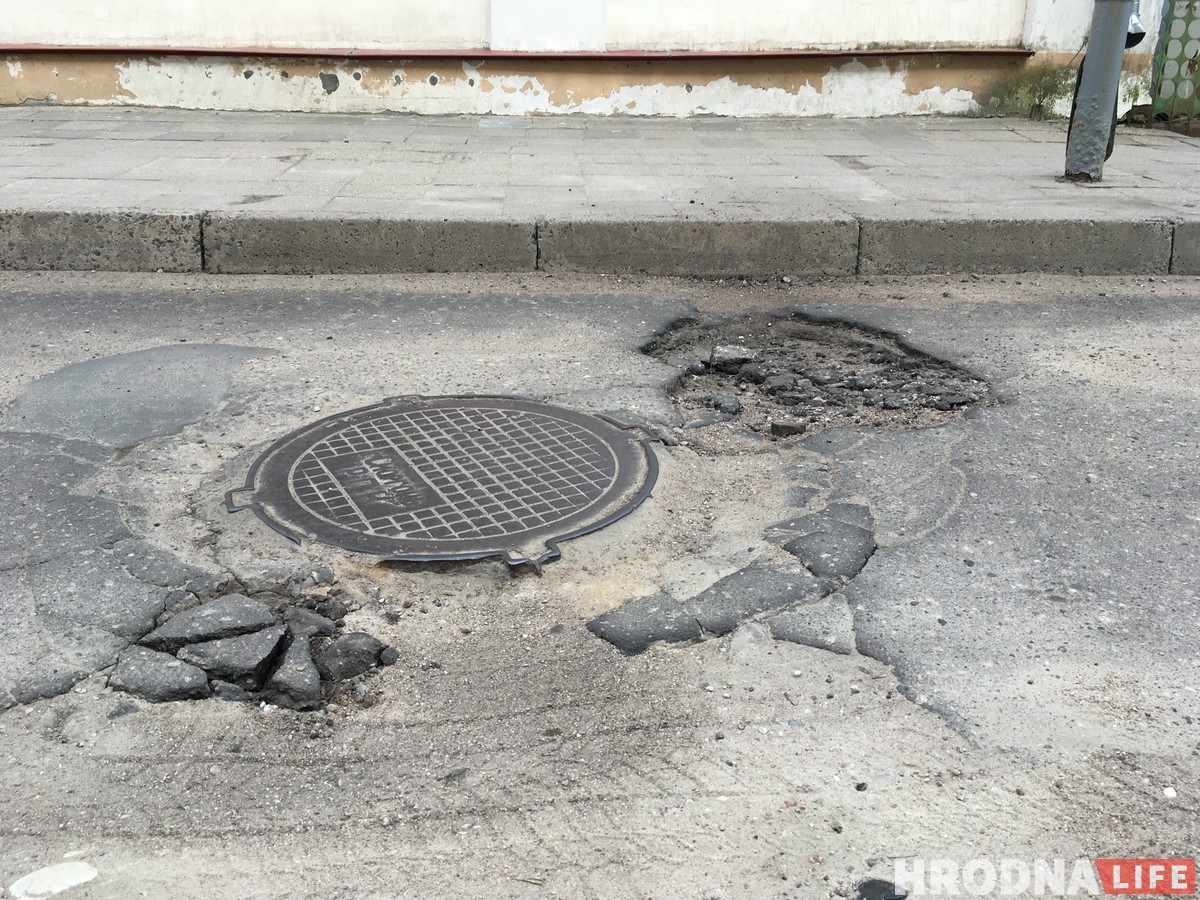 Не заўважыць відавочнае: дарогі ў Беларусі не адпавядаюць ДАСТам, але гэтага часта «не бачаць» Не заўважыць відавочнае: дарогі ў Беларусі не адпавядаюць ДАСТам, але гэтага часта «не бачаць»