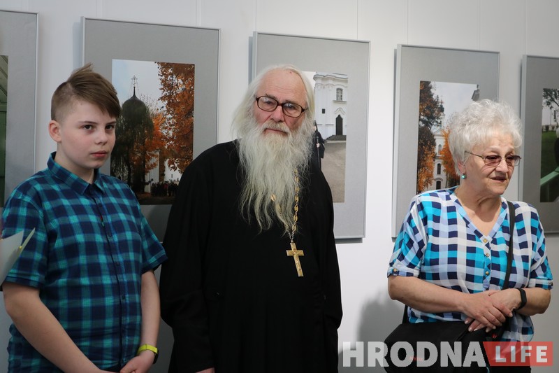  “Монастырский дворик” Жировичей можно увидеть в Гродно. На выставке Натальи Дорош