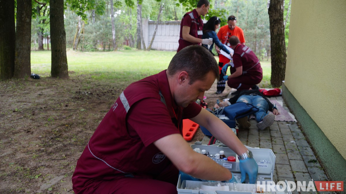 "Будем реанимировать!" Врачи скорой помощи Беларуси и Польши встретились на соревнованиях в Гродно "Будем реанимировать!" Врачи скорой помощи Беларуси и Польши встретились на соревнованиях в Гродно