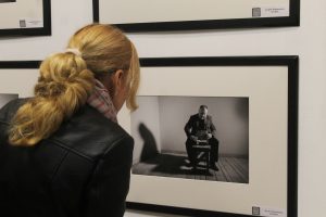 “На ўласнай скуры” адчулі жаночую гісторыю і расказалі праз фота