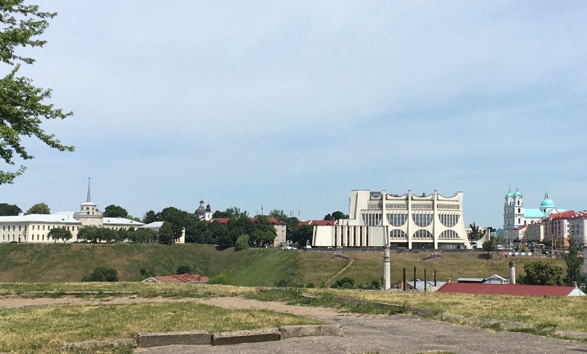 Летнія пляцоўкі ў Гродне: дзе пасядзець у цэнтры і не толькі летам 2019
