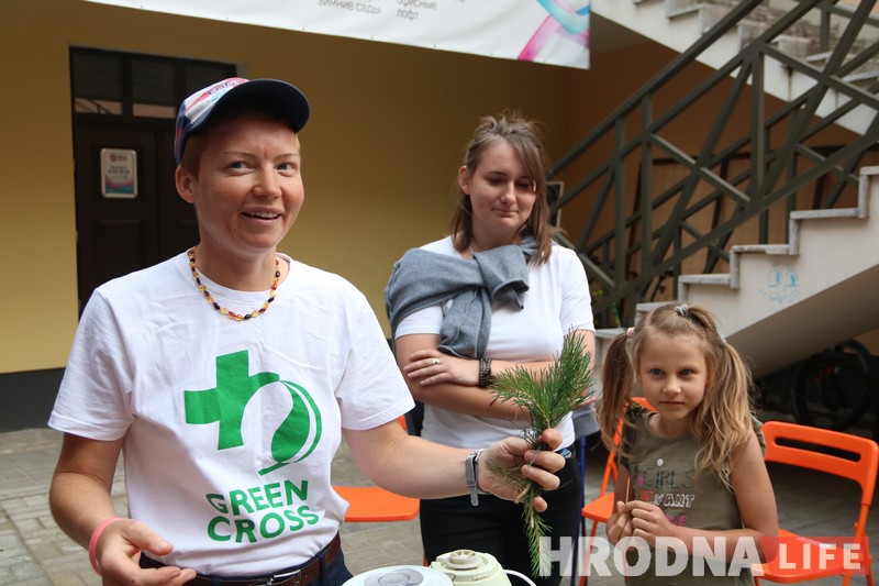 Елі крапіву і пілі смузі з лебяды. Як прайшла дэгустацыя страваў і напояў з мясцовых зёлак Елі крапіву і пілі смузі з лебяды. Як прайшла дэгустацыя страваў і напояў з мясцовых зёлак