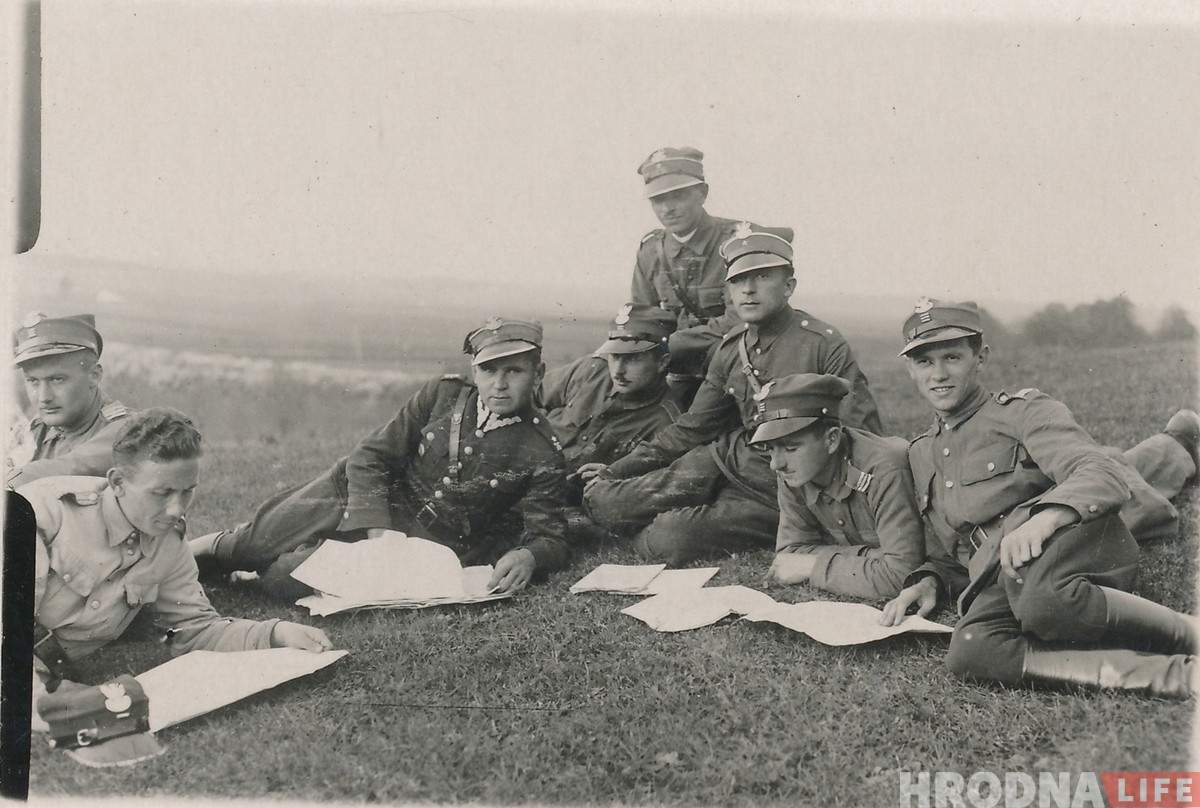 Сышлі ў 1939 на вайну з немцамі і не вярнуліся: вялікая фотагісторыя 76 палка імя Людвіка Нарбута з Гродна