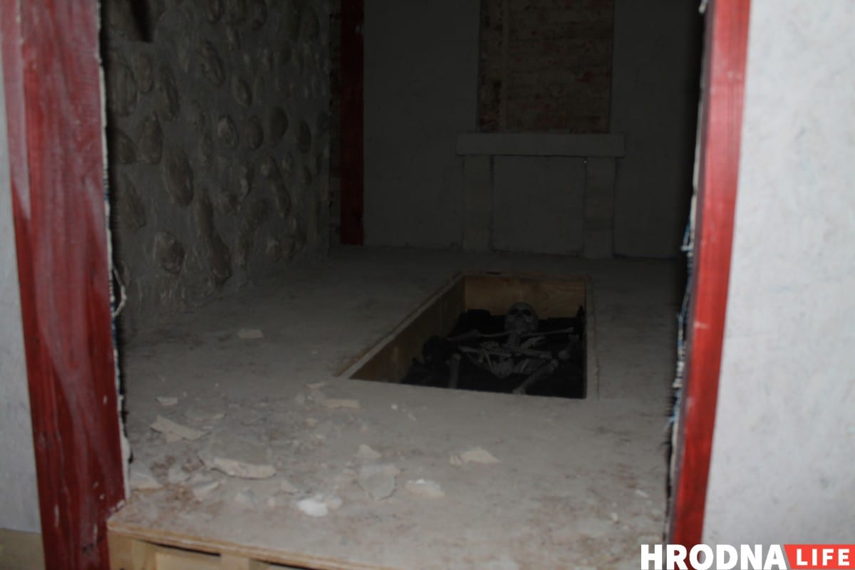 "Вярнуць мястэчку карані". Як валанцёры аднаўляюць старыя іудзейскія і лютэранскія могілкі "Вярнуць мястэчку карані". Як валанцёры аднаўляюць старыя іудзейскія і лютэранскія могілкі