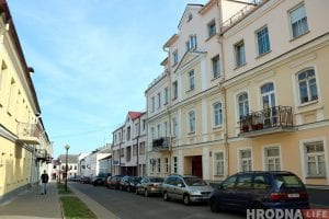 Пратэрмінаваныя прадукты і не тая тэмпература. Ва ўсіх летніх кафэ ў Гродне знайшлі парушэнні