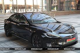 “Джон Уік прыйдзе па цябе”. Амерыканец разбіў сваю Tesla, а праз год знайшоў яе ў Беларусі - і мог дыстанцыйна ёй кіраваць “Джон Уік прыйдзе па цябе”. Амерыканец разбіў сваю Tesla, а праз год знайшоў яе ў Беларусі - і мог дыстанцыйна ёй кіраваць