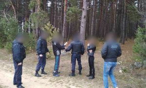 Пад Ваўкавыскам мужчына зарэзаў брата, будучы п'яным привязали к дереву 2