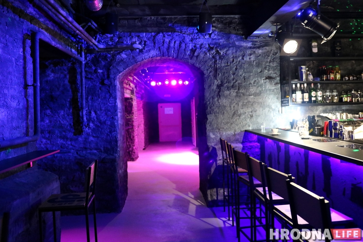 «Папсы дакладна не будзе». На Маставой у падвалах адкрылася Dj Cafe «Папсы дакладна не будзе». На Маставой у падвалах адкрылася Dj Cafe