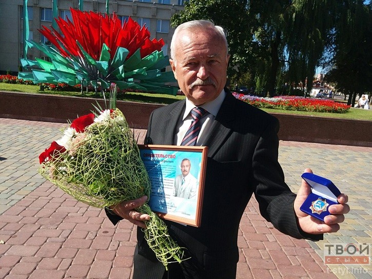 “Всех гродненских детей принёс аист, а его - орёл". 10 фактов о Викторе Саяпине от Алеся Гостева