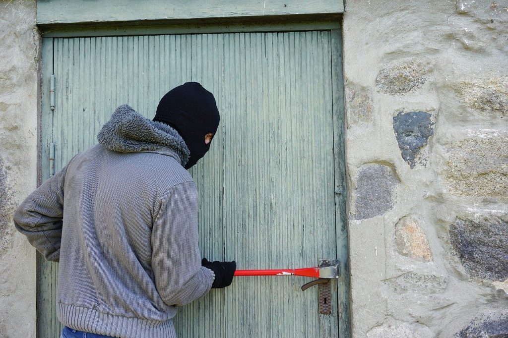 Лідчанін скраў два стужачных канвеера. Гэта заўважылі праз год вор лида