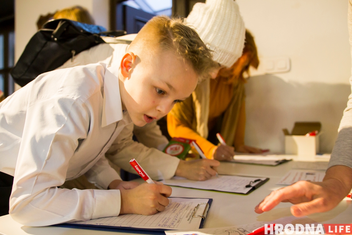 ФОТА: Як у Гродне адзначылі Дзень роднай мовы Дзень роднай мовы, дыктоўка
