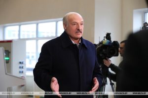 Лукашэнка пра "цукровую справу": Я сам сказаў вярнуць самалёт і дастаць іх адтуль Лукашэнка пра "цукровую справу": Я сам сказаў вярнуць самалёт і дастаць іх адтуль