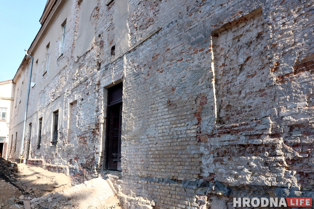 Прыбіральні ў каралеўскіх пакоях не будзе: польскіх спецыялістаў азнаёмілі з ходам рэканструкцыі Старога замка Прыбіральні ў каралеўскіх пакоях не будзе: польскіх спецыялістаў азнаёмілі з ходам рэканструкцыі Старога замка