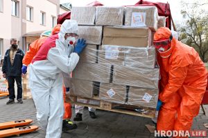 Для барацьбы з каранавірусам у Гродна прыбыла гуманітарная дапамога з Польшчы