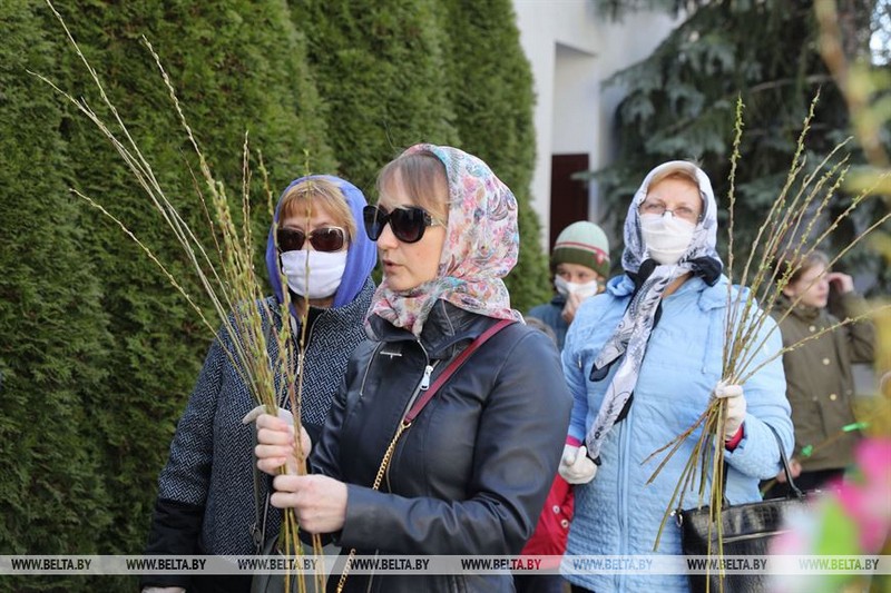 Гродзенскія каталікі адзначылі Пасху, а праваслаўныя - Вербніцу (Фота) Гродзенскія каталікі адзначылі Пасху, а праваслаўныя - Вербніцу (Фота)