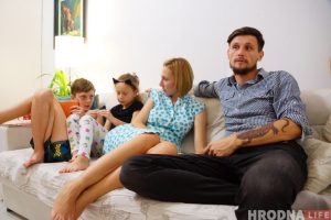 Сям'я з Гродна перавяла дзяцей у вясковую школу - далей ад каранавіруса. Вось што атрымалася