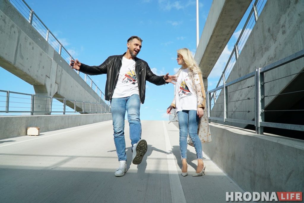 "Майстры ўбачылі, сказалі - класна!" Купі шопер, футболку або маску з "супрэматычным" прынтам і падтрымай дзіцячы хоспіс