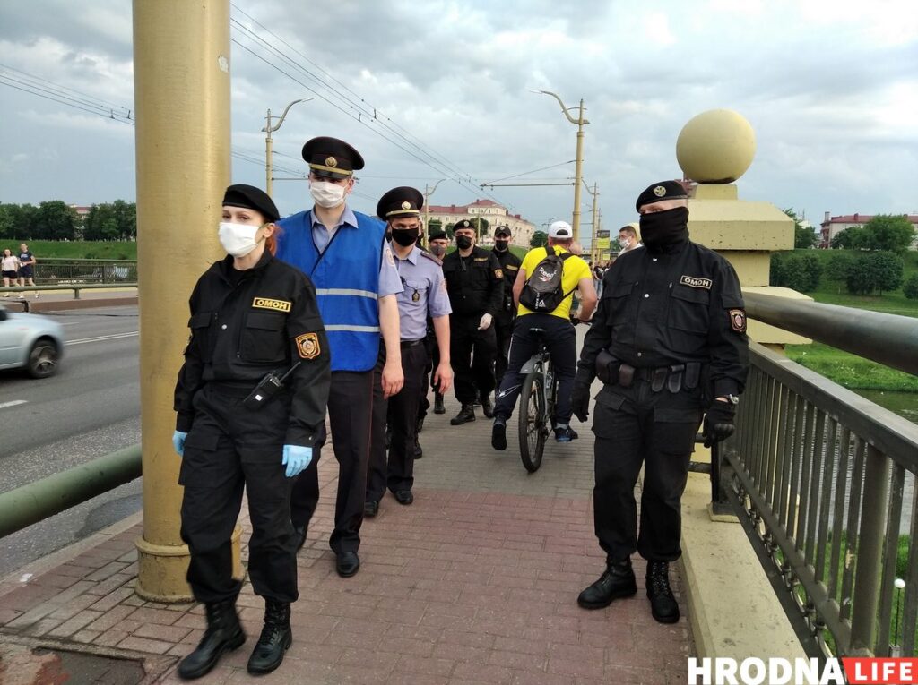 У Гродне адбылася акцыя салідарнасці з затрыманымі